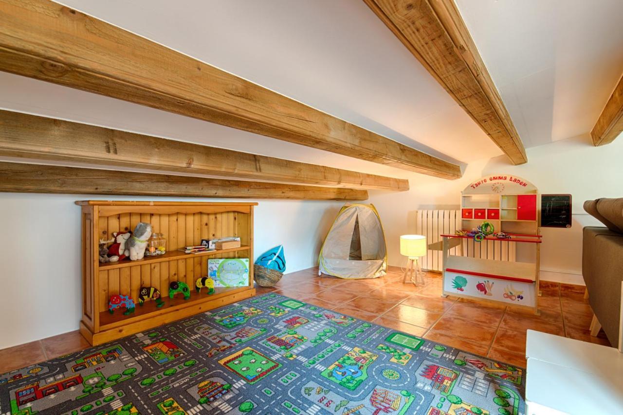 Can Cruanyes Sales de Llierca Kültér fotó